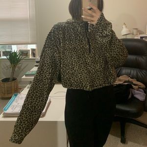 Urban outfitters half zip cropped sweatshirt